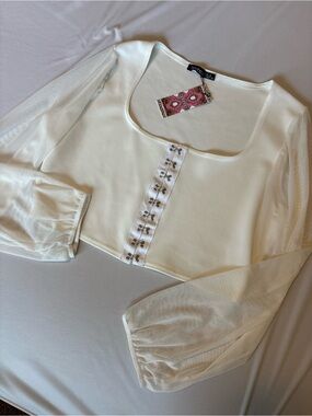 Boohoo White Hook-&-Eye Square Neck Crop Top